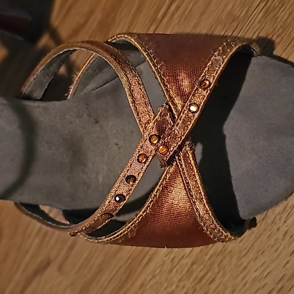 Burju Open Toe Cross Strap Dance Shoes - Picture 2 of 2